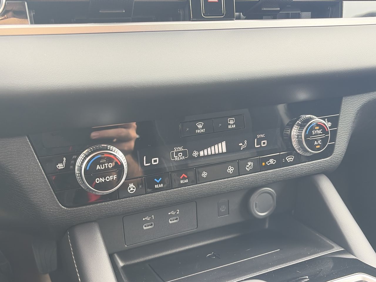 2026 Mitsubishi Outlander Plug-in Hybrid in Mississauga, Ontario
