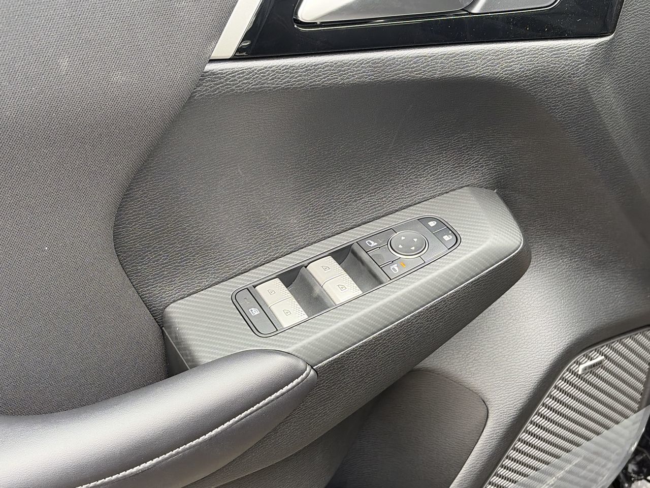 2026 Mitsubishi Outlander Plug-in Hybrid