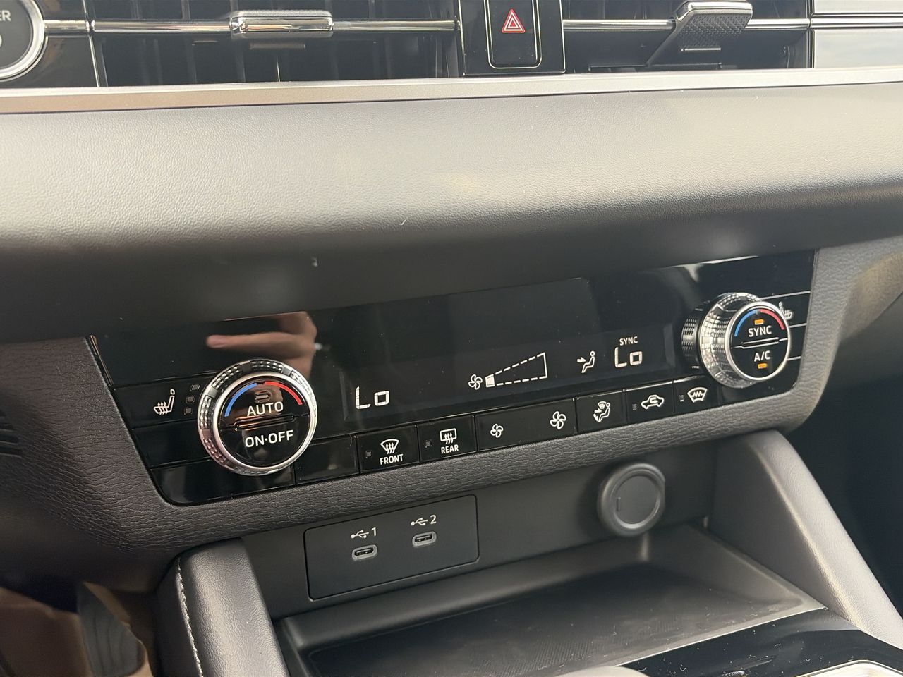 2026 Mitsubishi Outlander Plug-in Hybrid in Mississauga, Ontario