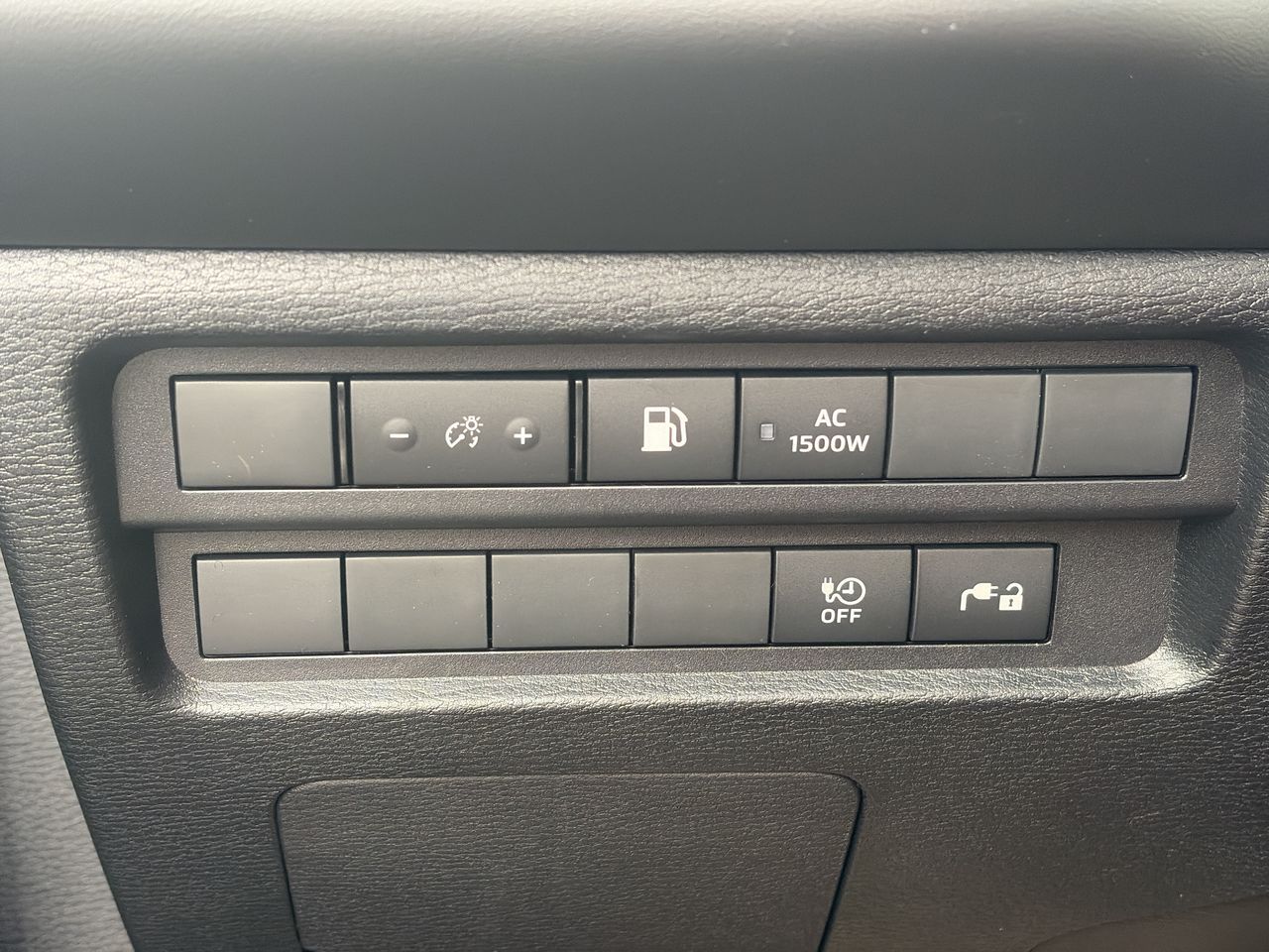 2026 Mitsubishi Outlander Plug-in Hybrid in Mississauga, Ontario