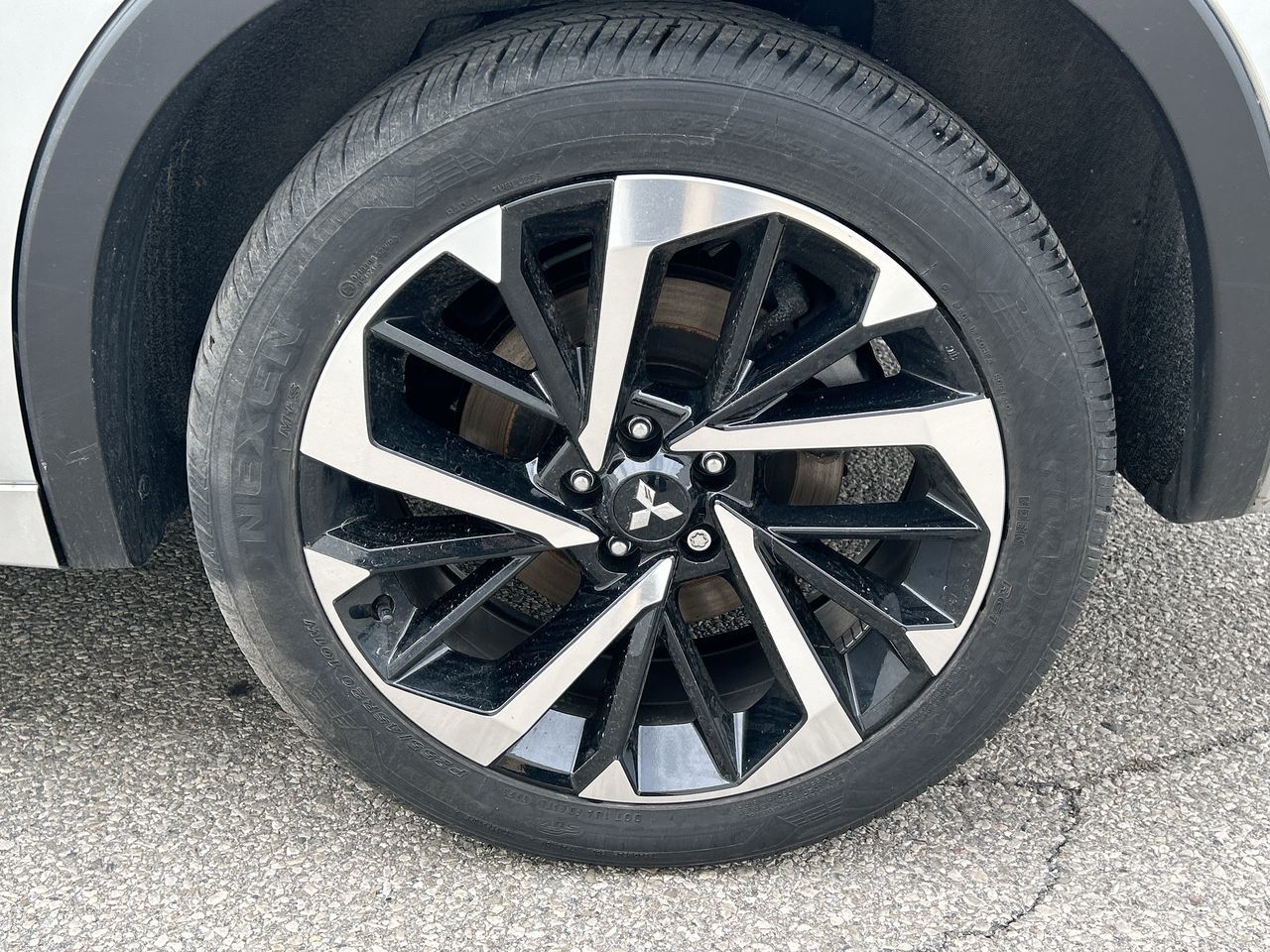 2023 Mitsubishi Outlander in Mississauga, Ontario