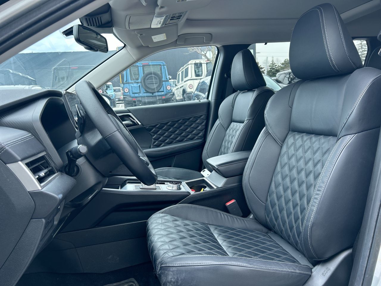 2023 Mitsubishi Outlander in Mississauga, Ontario