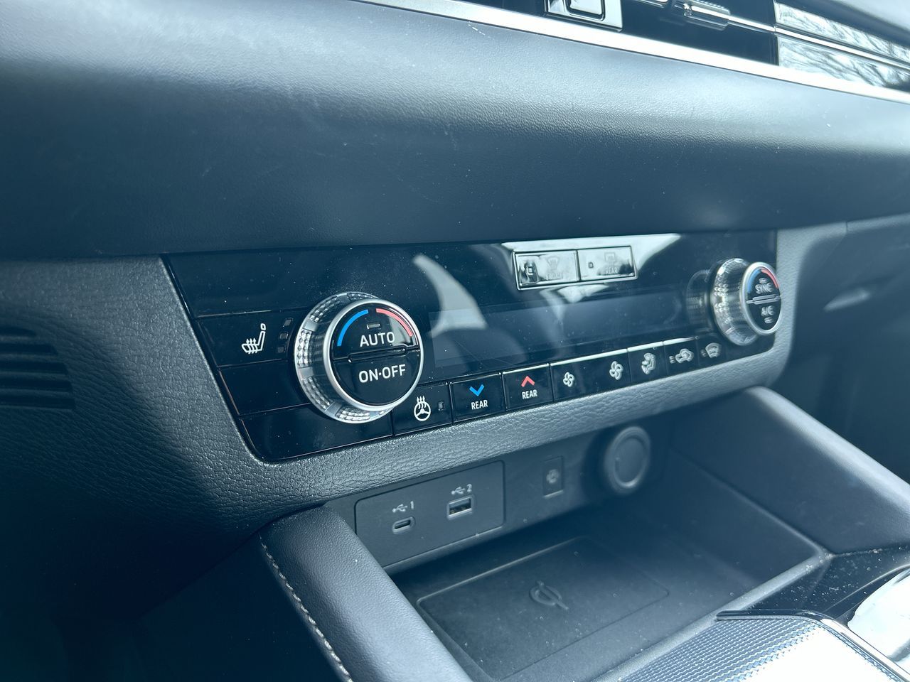 2023 Mitsubishi Outlander in Mississauga, Ontario