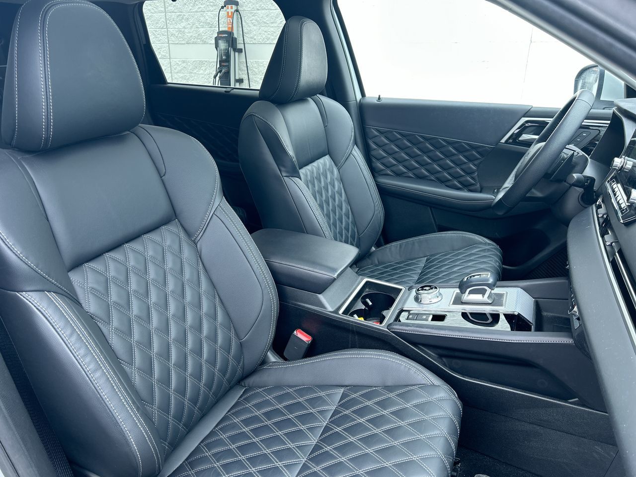 2023 Mitsubishi Outlander in Mississauga, Ontario