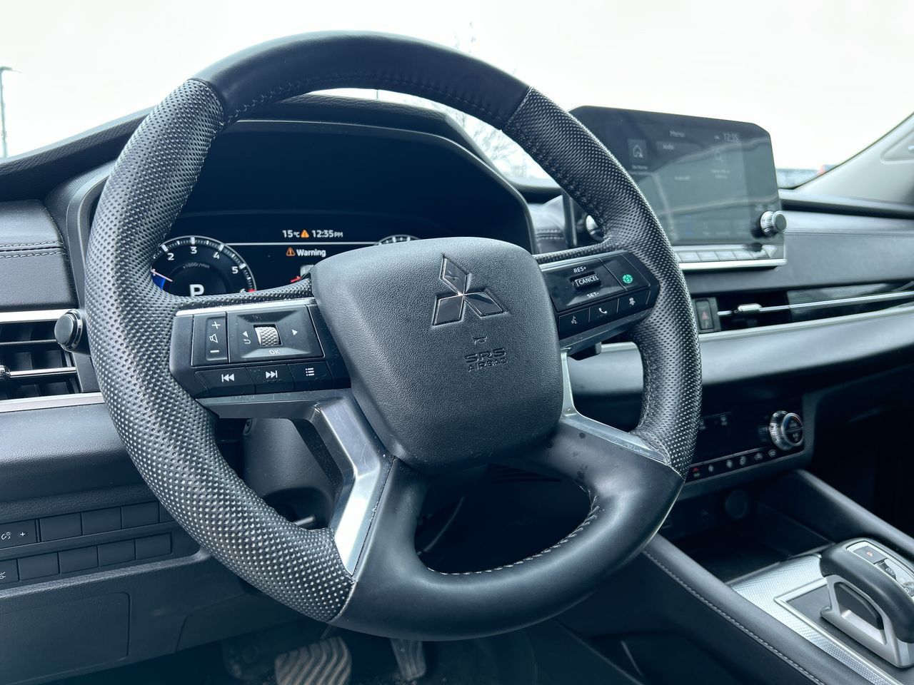 2023 Mitsubishi Outlander in Mississauga, Ontario