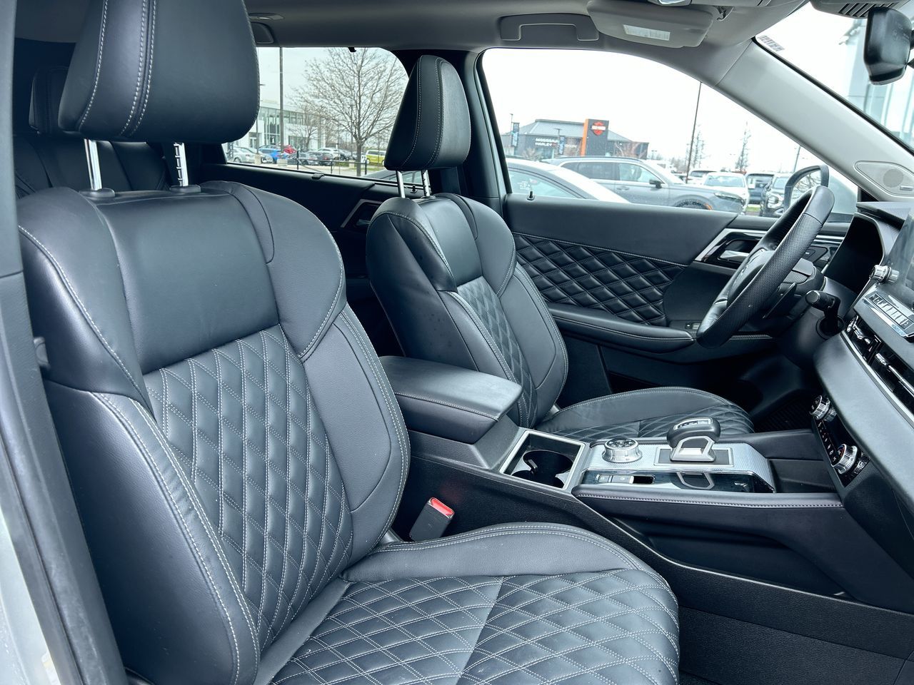 2023 Mitsubishi Outlander in Mississauga, Ontario