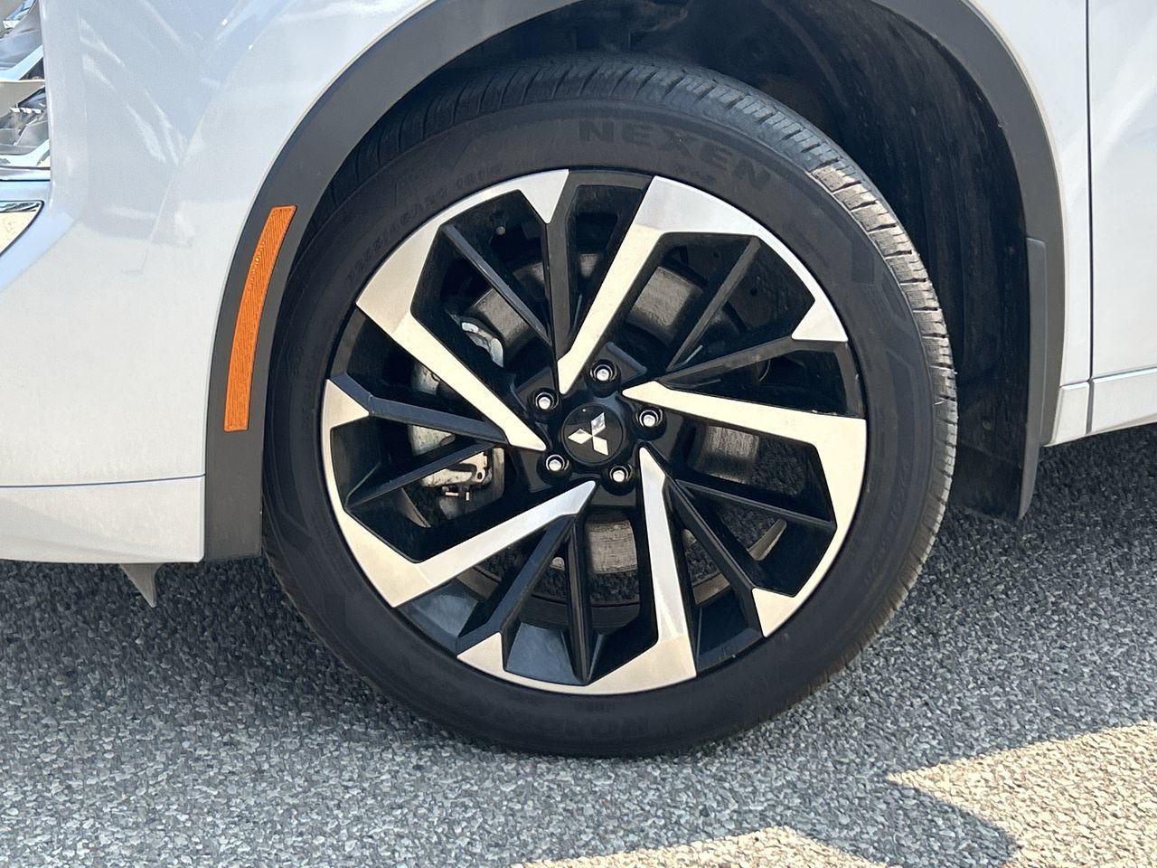 2023 Mitsubishi Outlander in Mississauga, Ontario