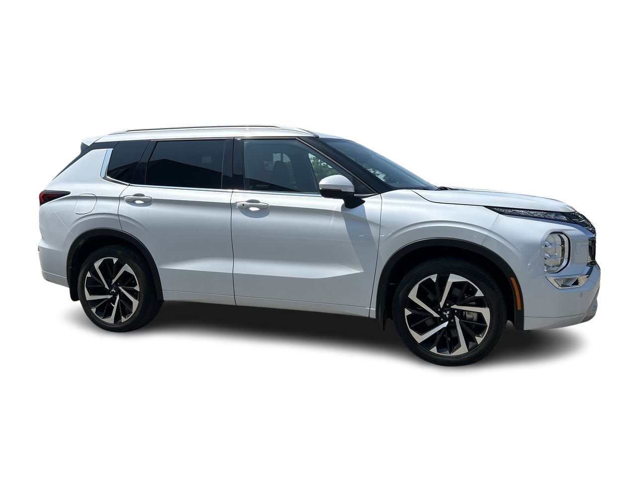 2023 Mitsubishi Outlander in Mississauga, Ontario