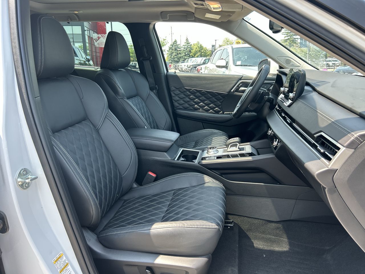 2023 Mitsubishi Outlander in Mississauga, Ontario