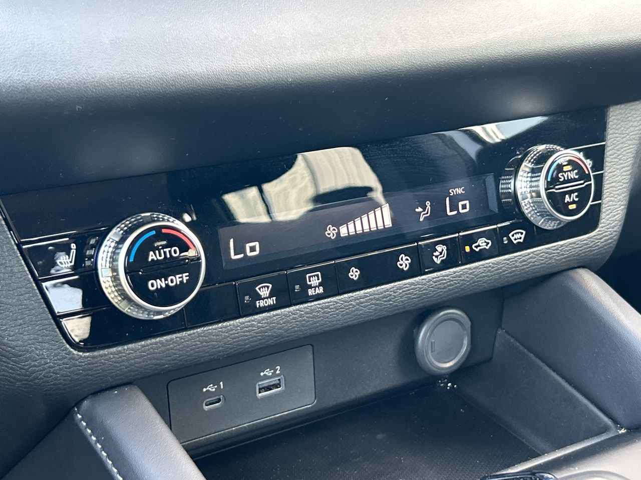 2024 Mitsubishi Outlander in Mississauga, Ontario