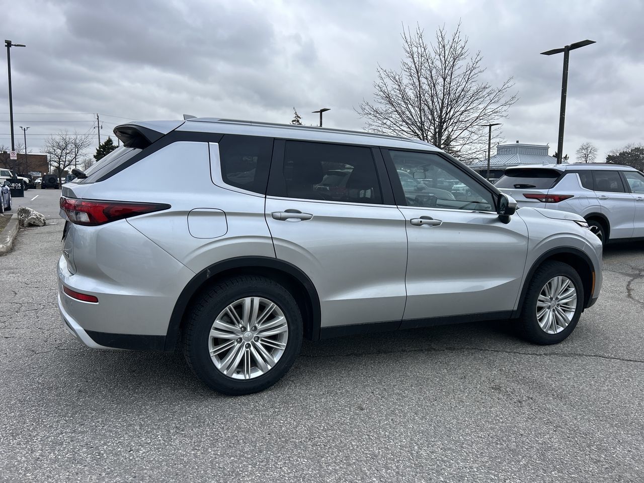 2024 Mitsubishi Outlander
