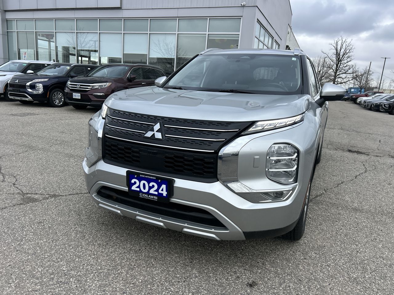 2024 Mitsubishi Outlander