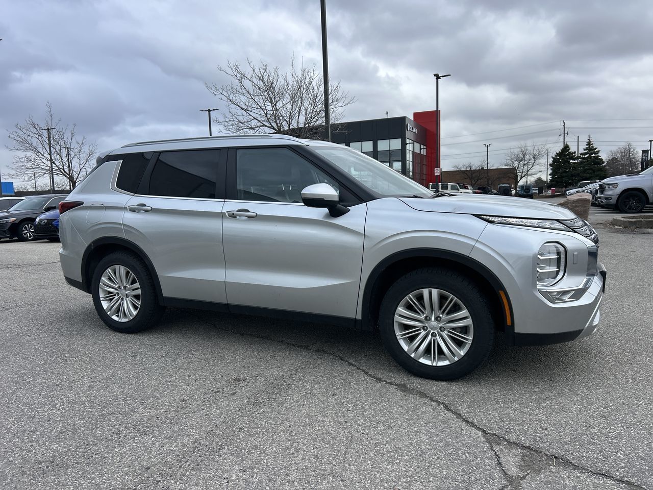 2024 Mitsubishi Outlander