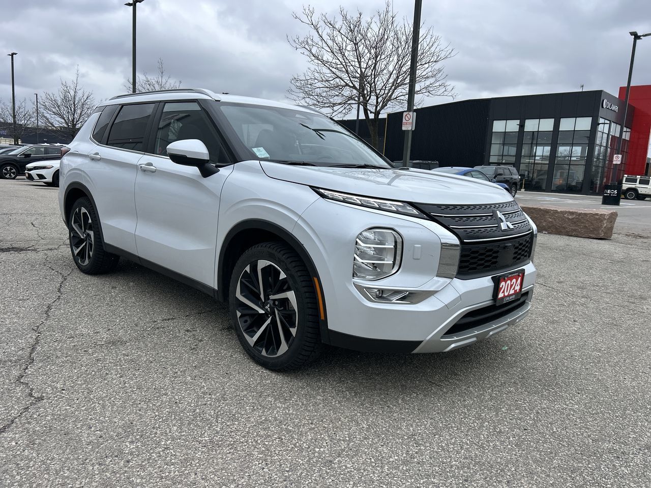 2024 Mitsubishi Outlander