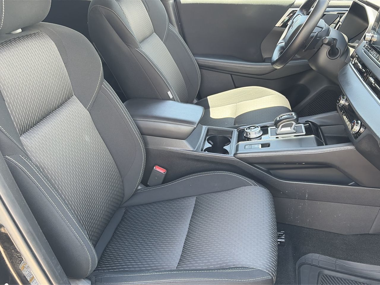 2024 Mitsubishi Outlander