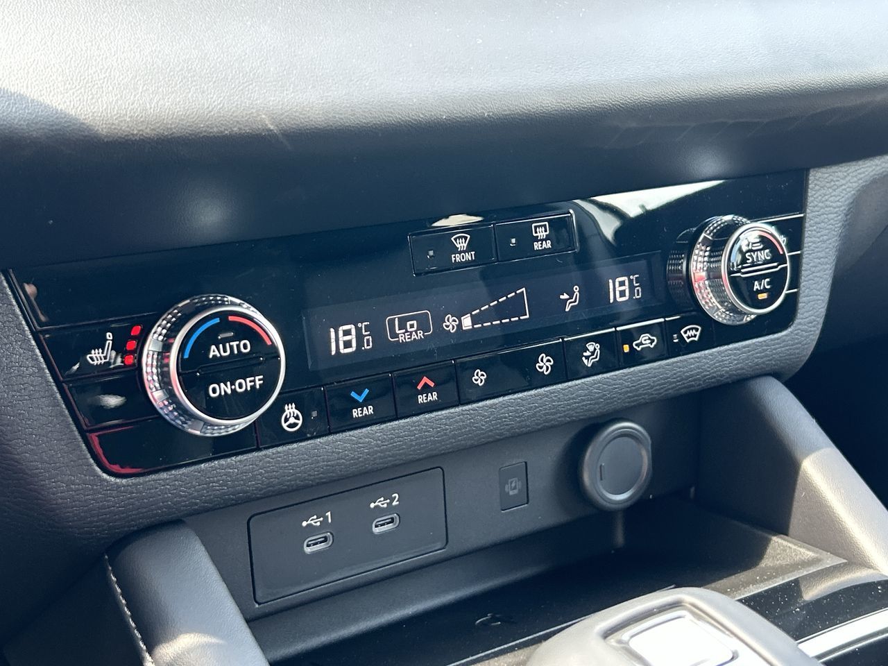 2025 Mitsubishi Outlander in Mississauga, Ontario