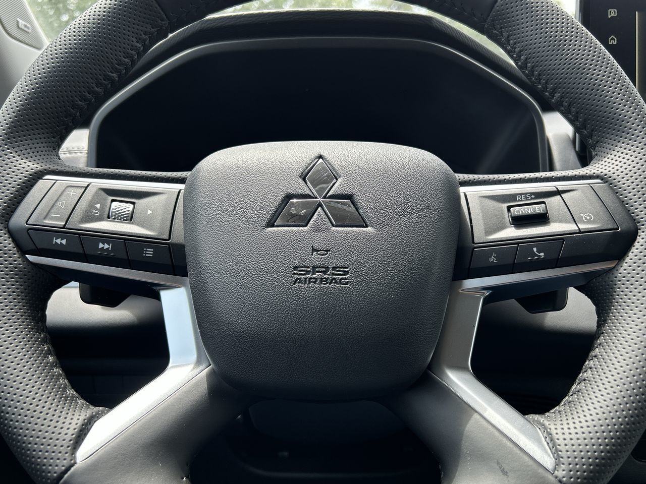 2025 Mitsubishi Outlander in Mississauga, Ontario