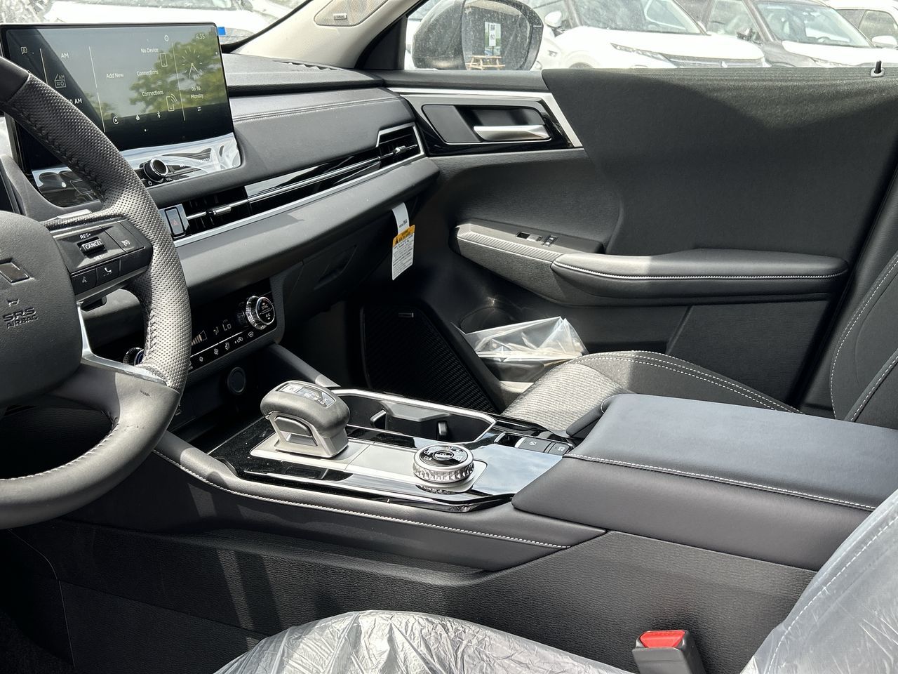 2025 Mitsubishi Outlander in Mississauga, Ontario