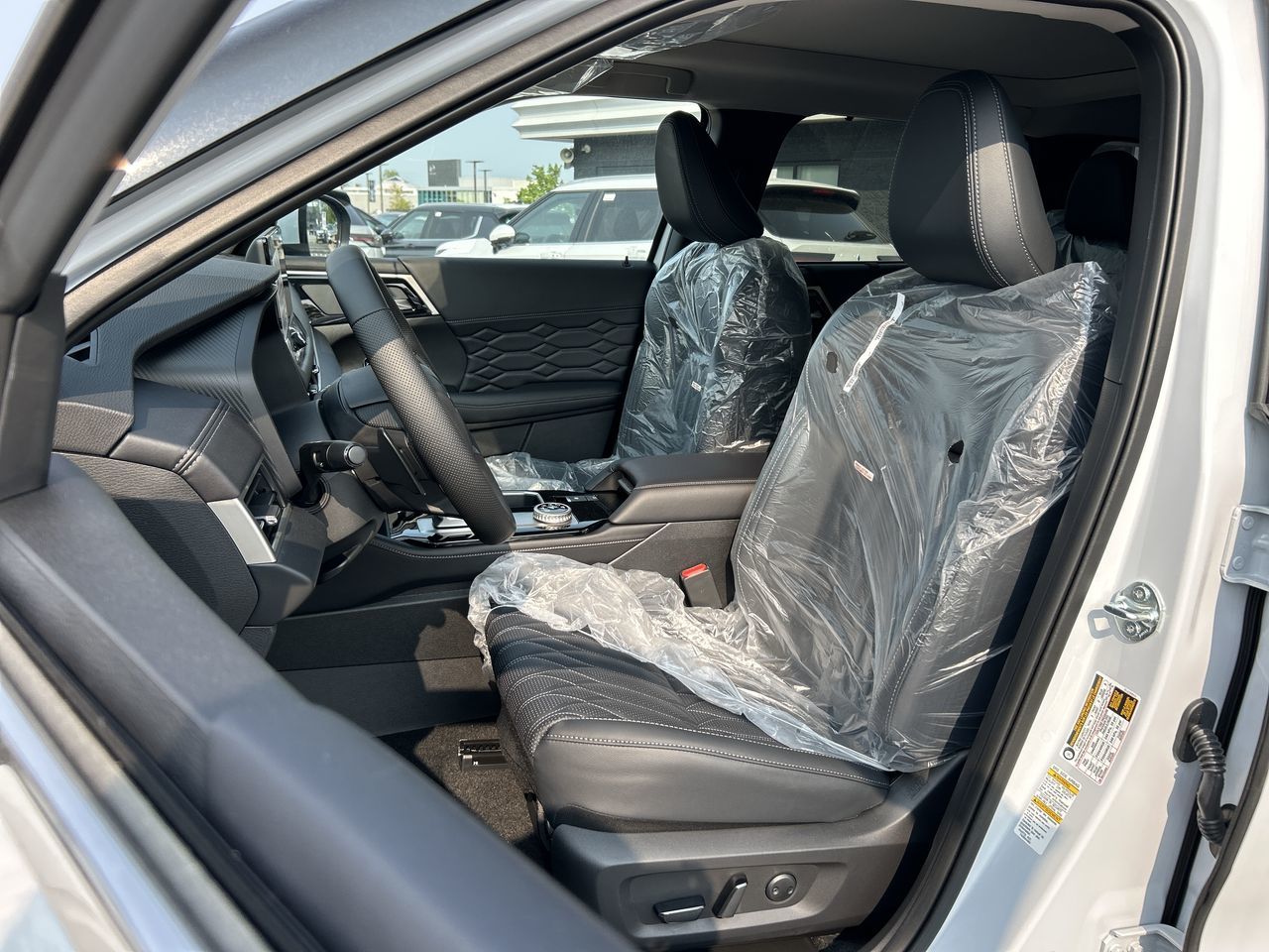 2025 Mitsubishi Outlander in Mississauga, Ontario