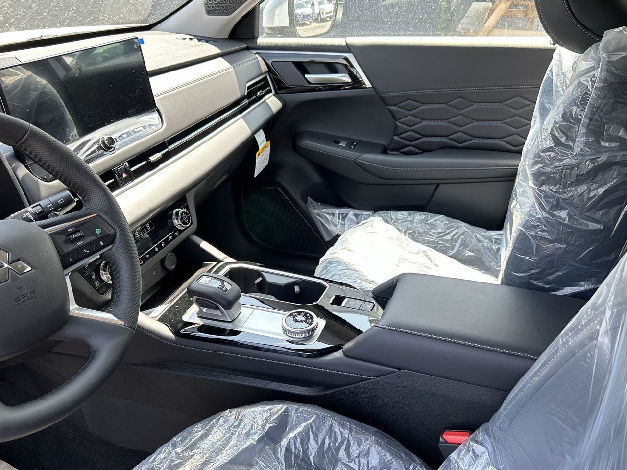 2025 Mitsubishi Outlander in Mississauga, Ontario