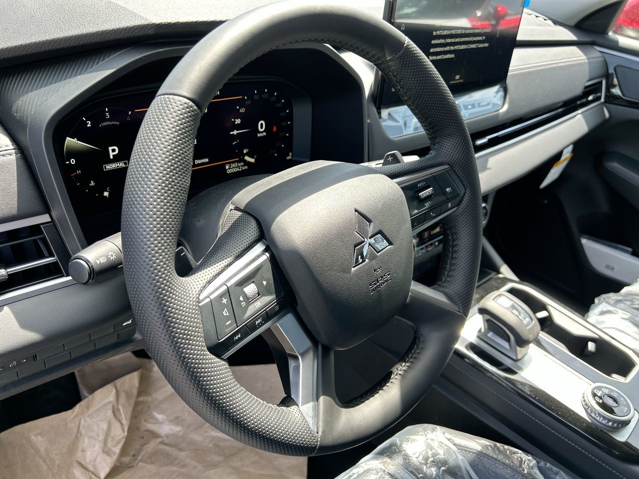 2025 Mitsubishi Outlander in Mississauga, Ontario
