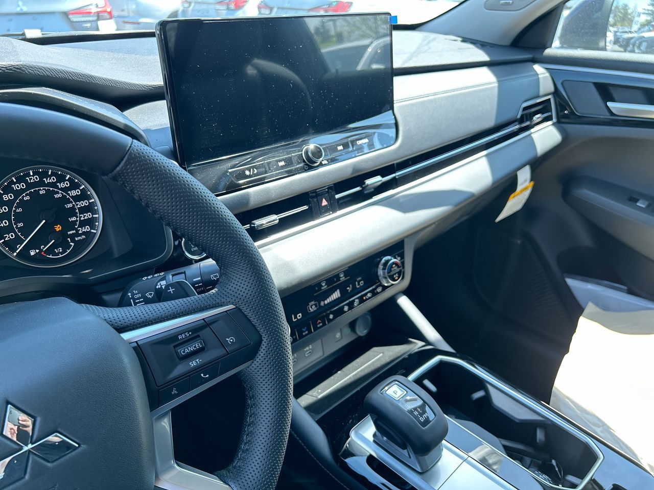 2025 Mitsubishi Outlander in Mississauga, Ontario