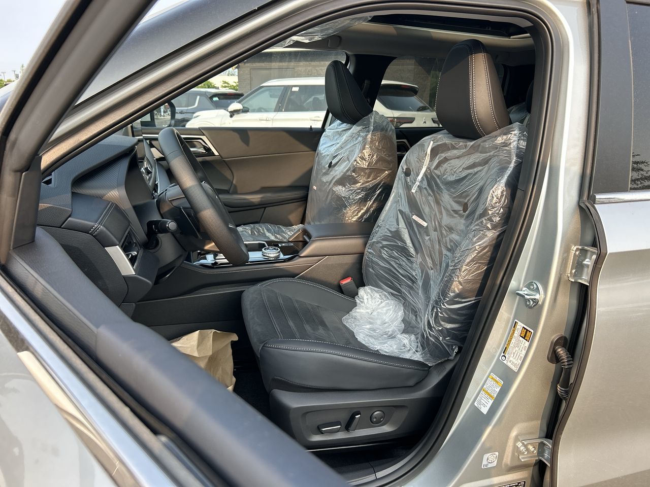 2025 Mitsubishi Outlander in Mississauga, Ontario