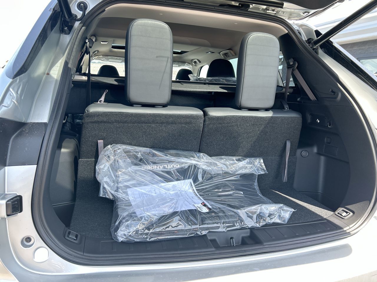 2025 Mitsubishi Outlander in Mississauga, Ontario