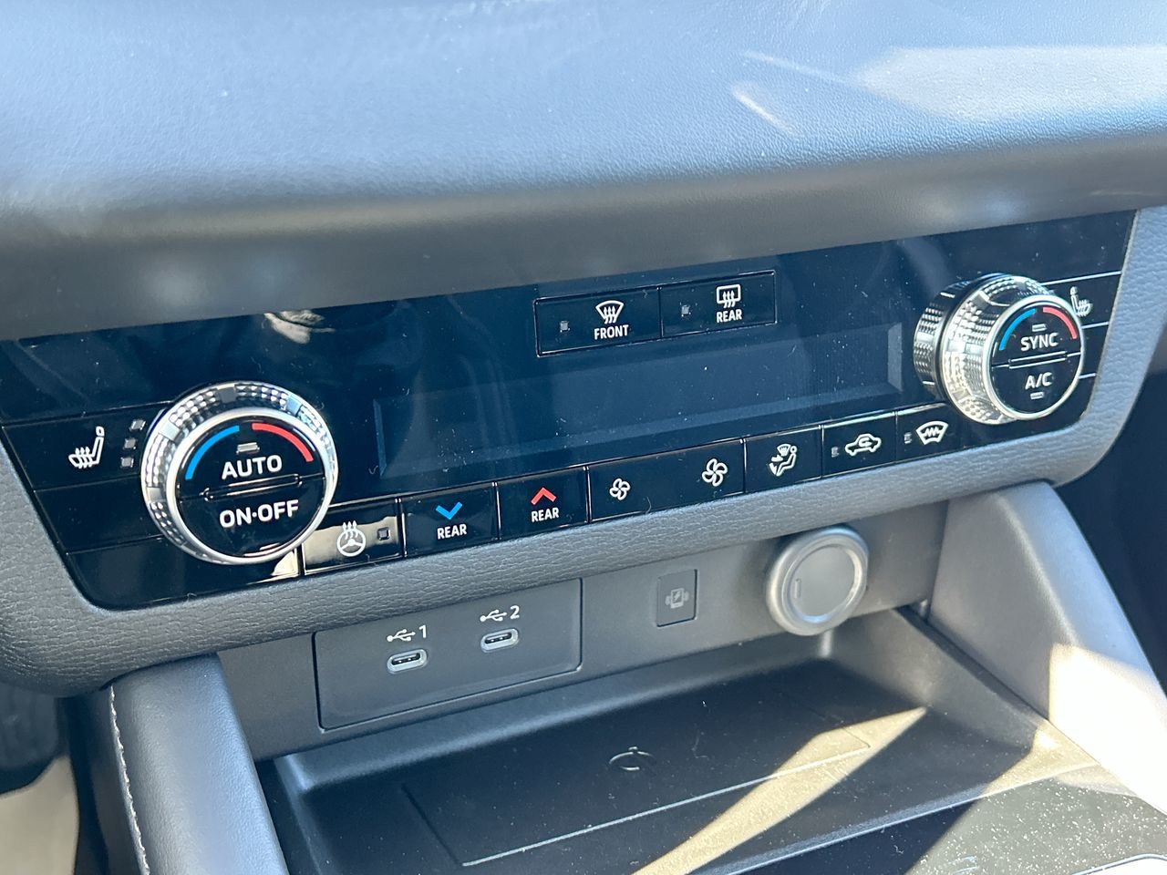 2025 Mitsubishi Outlander in Mississauga, Ontario