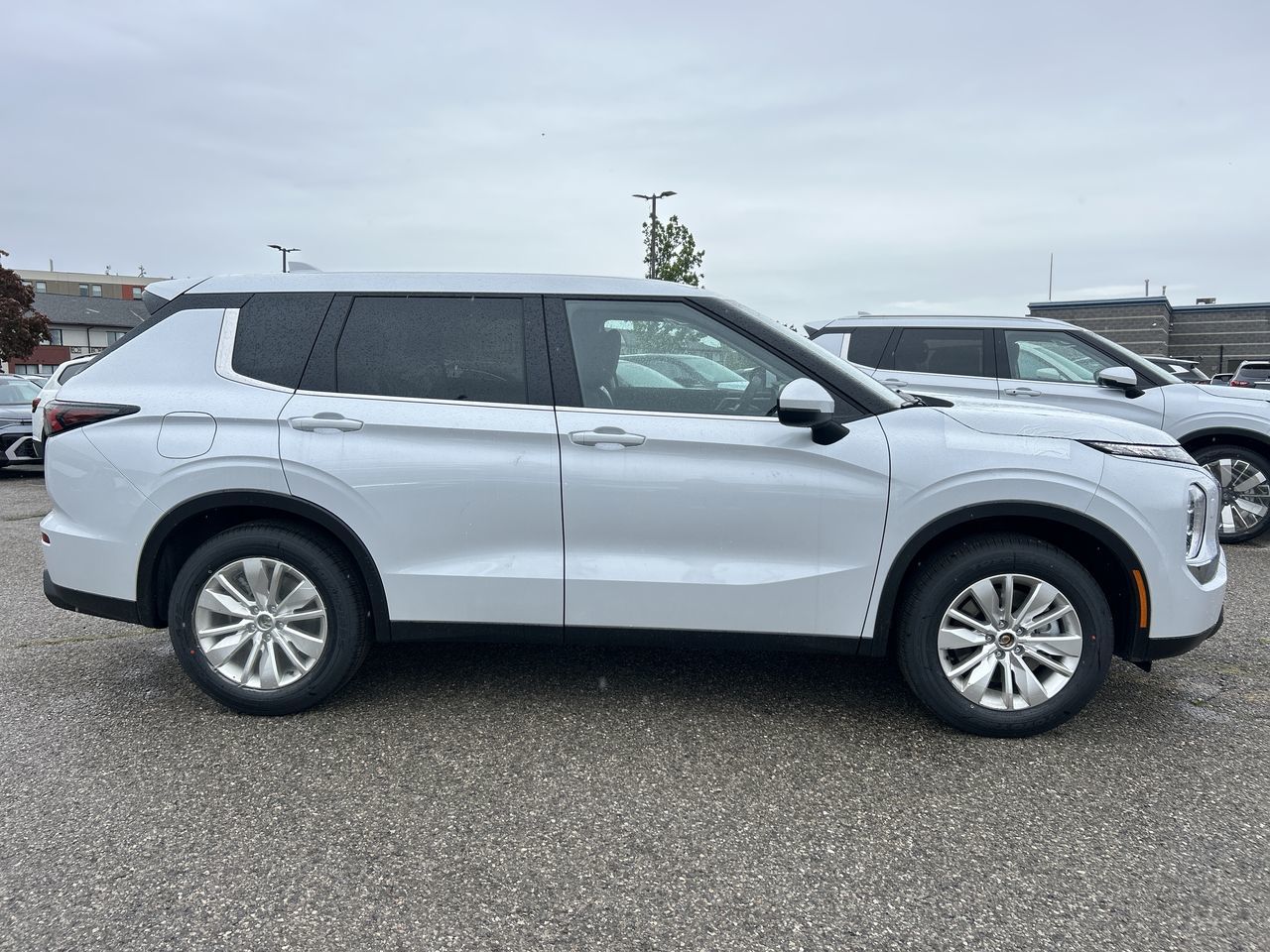 2025 Mitsubishi Outlander in Mississauga, Ontario