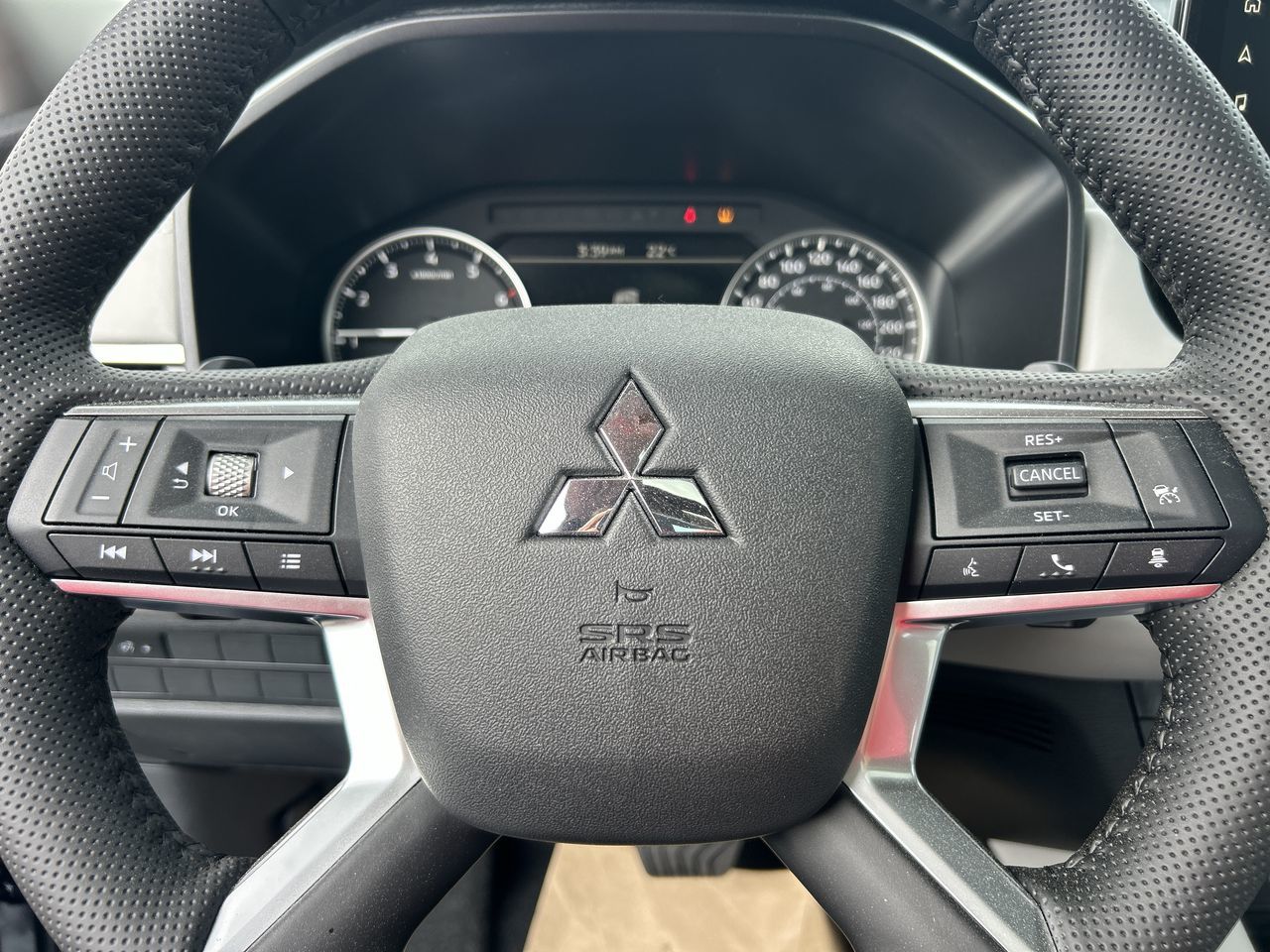 2025 Mitsubishi Outlander in Mississauga, Ontario