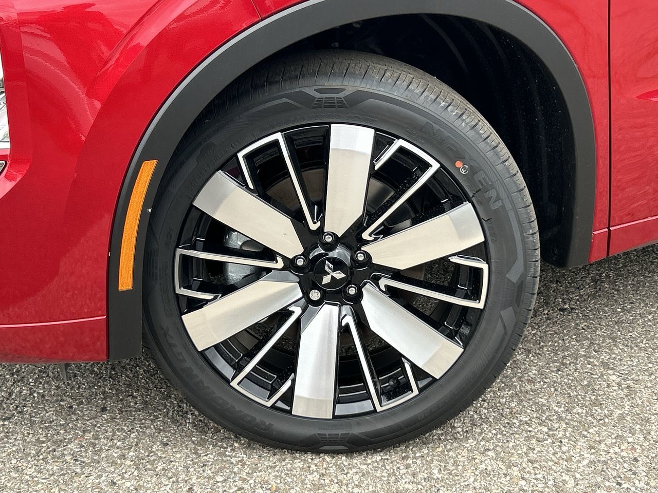 2025 Mitsubishi Outlander in Mississauga, Ontario