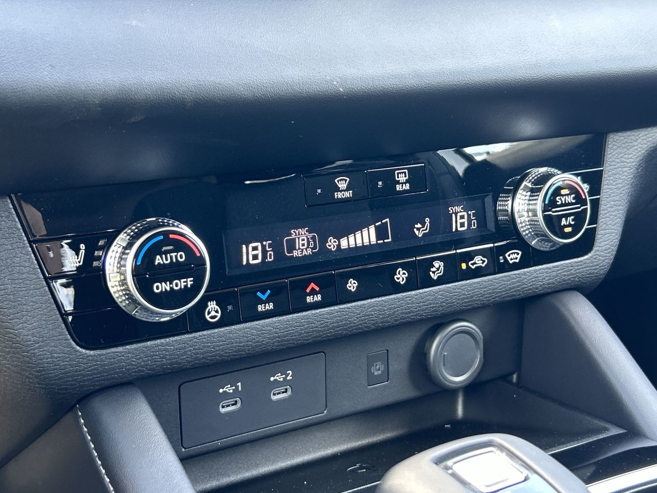 2025 Mitsubishi Outlander in Mississauga, Ontario