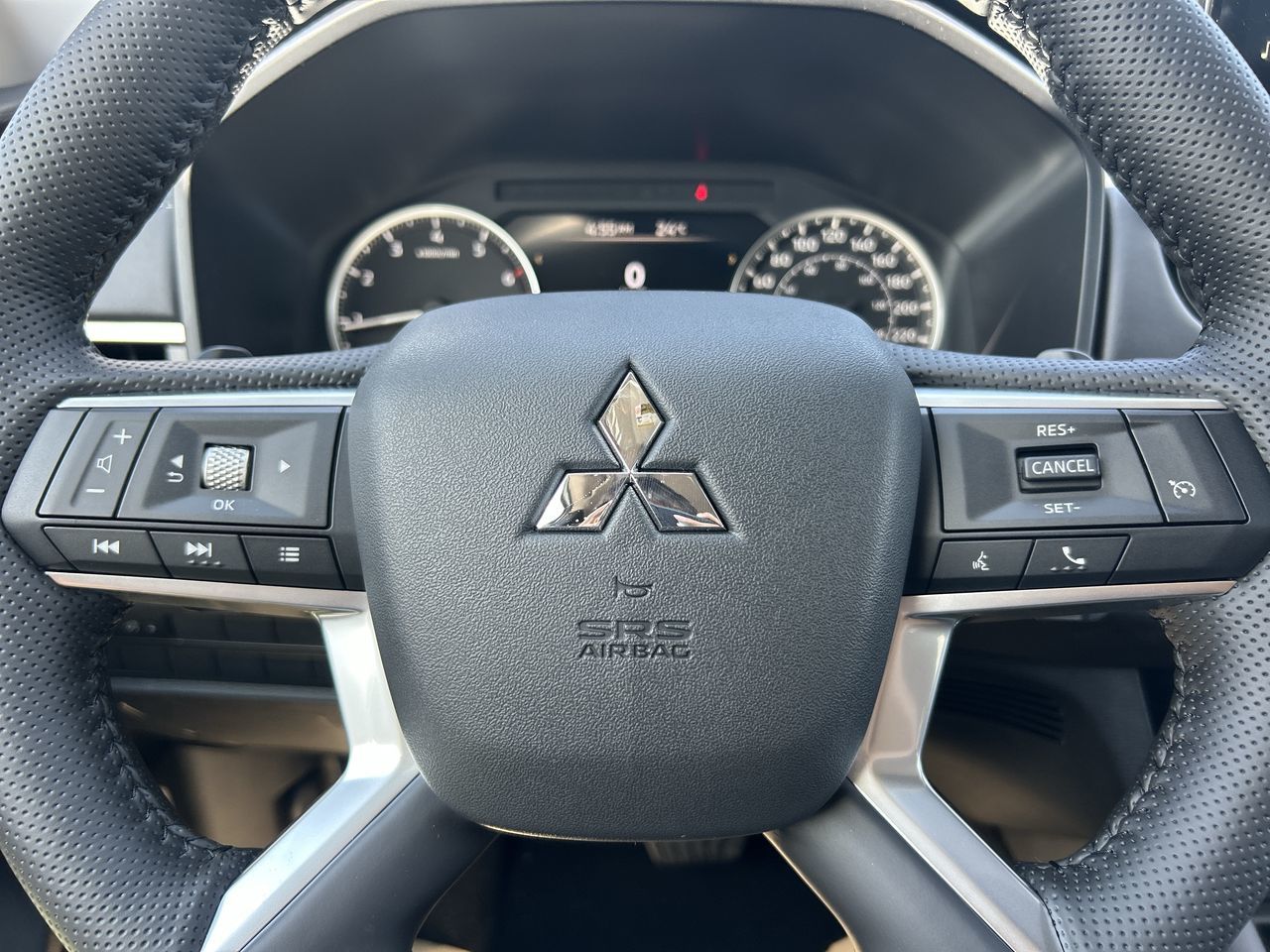 2025 Mitsubishi Outlander in Mississauga, Ontario
