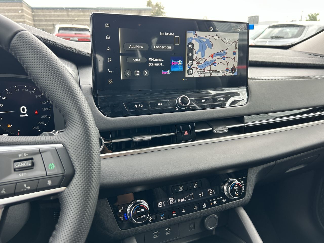 2025 Mitsubishi Outlander in Mississauga, Ontario