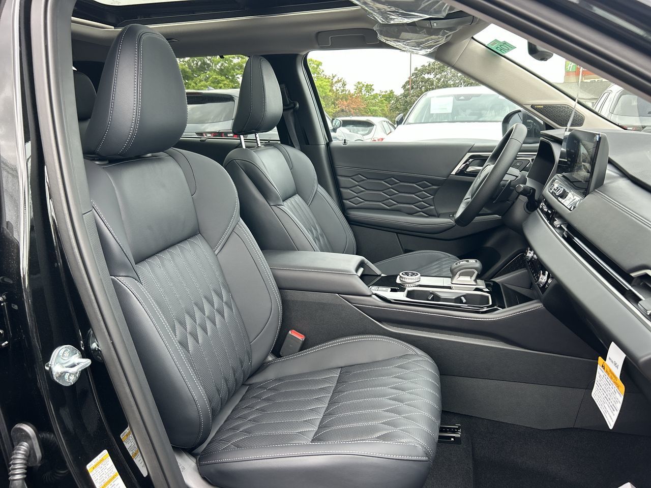 2025 Mitsubishi Outlander in Mississauga, Ontario