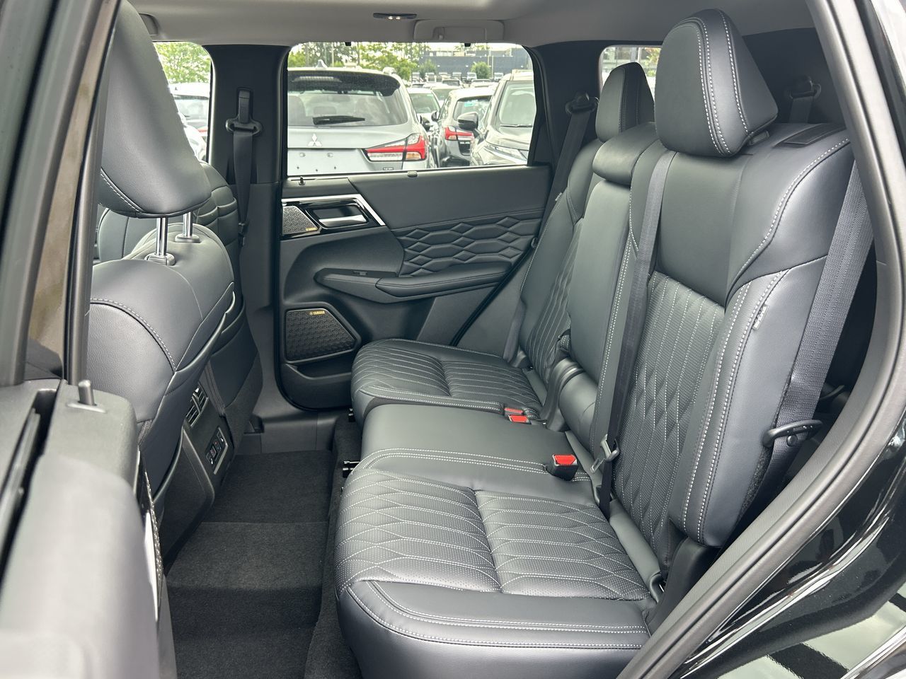 2025 Mitsubishi Outlander in Mississauga, Ontario