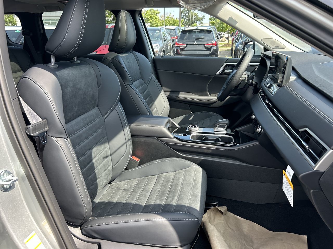 2025 Mitsubishi Outlander in Mississauga, Ontario