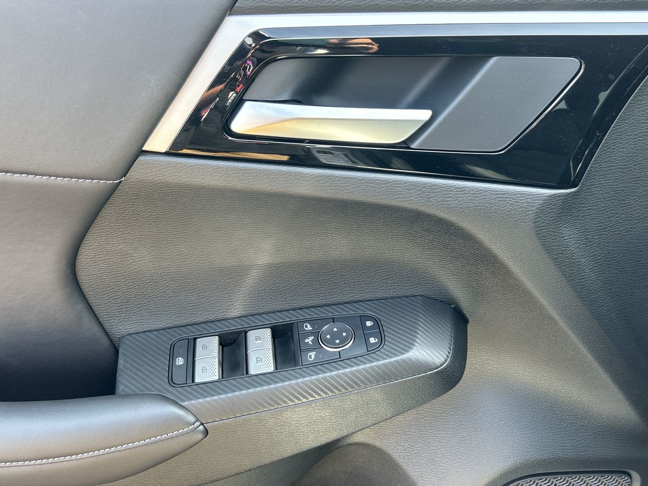 2025 Mitsubishi Outlander in Mississauga, Ontario