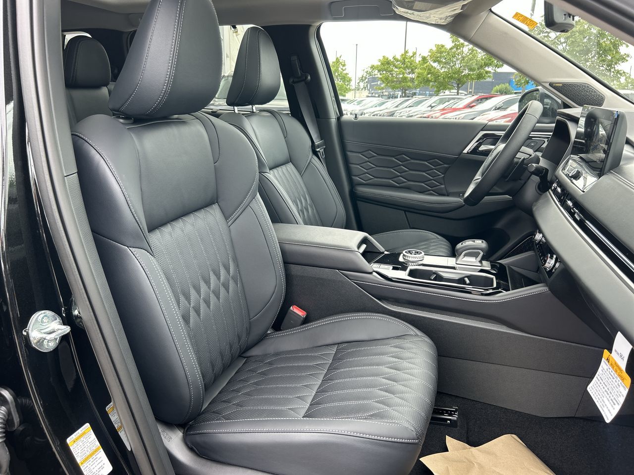 2025 Mitsubishi Outlander in Mississauga, Ontario