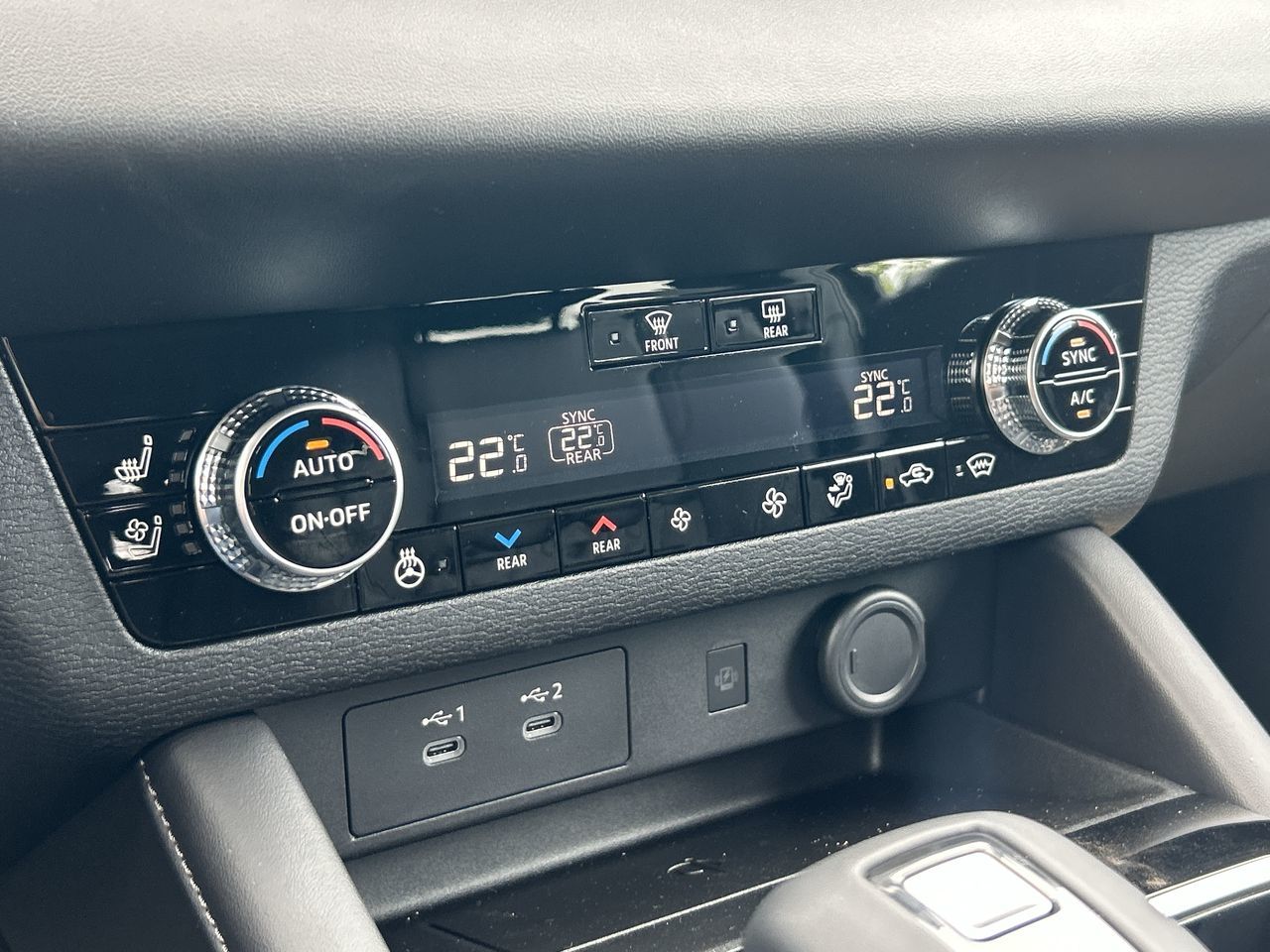 2025 Mitsubishi Outlander in Mississauga, Ontario