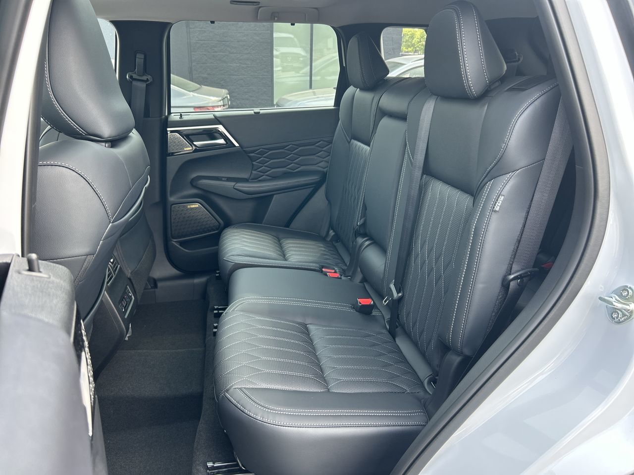 2025 Mitsubishi Outlander