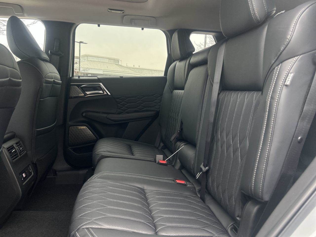 2026 Mitsubishi Outlander