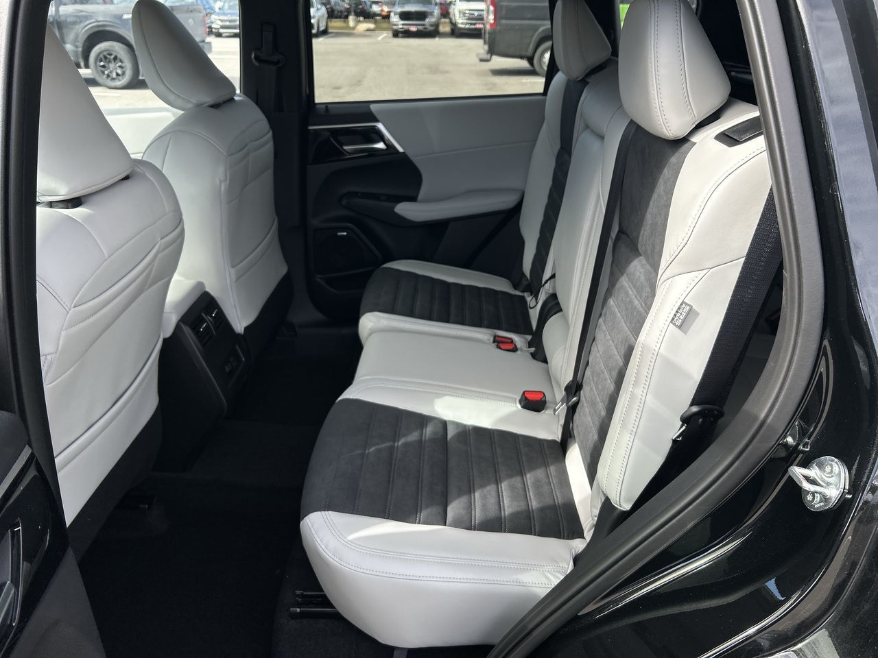 2026 Mitsubishi Outlander