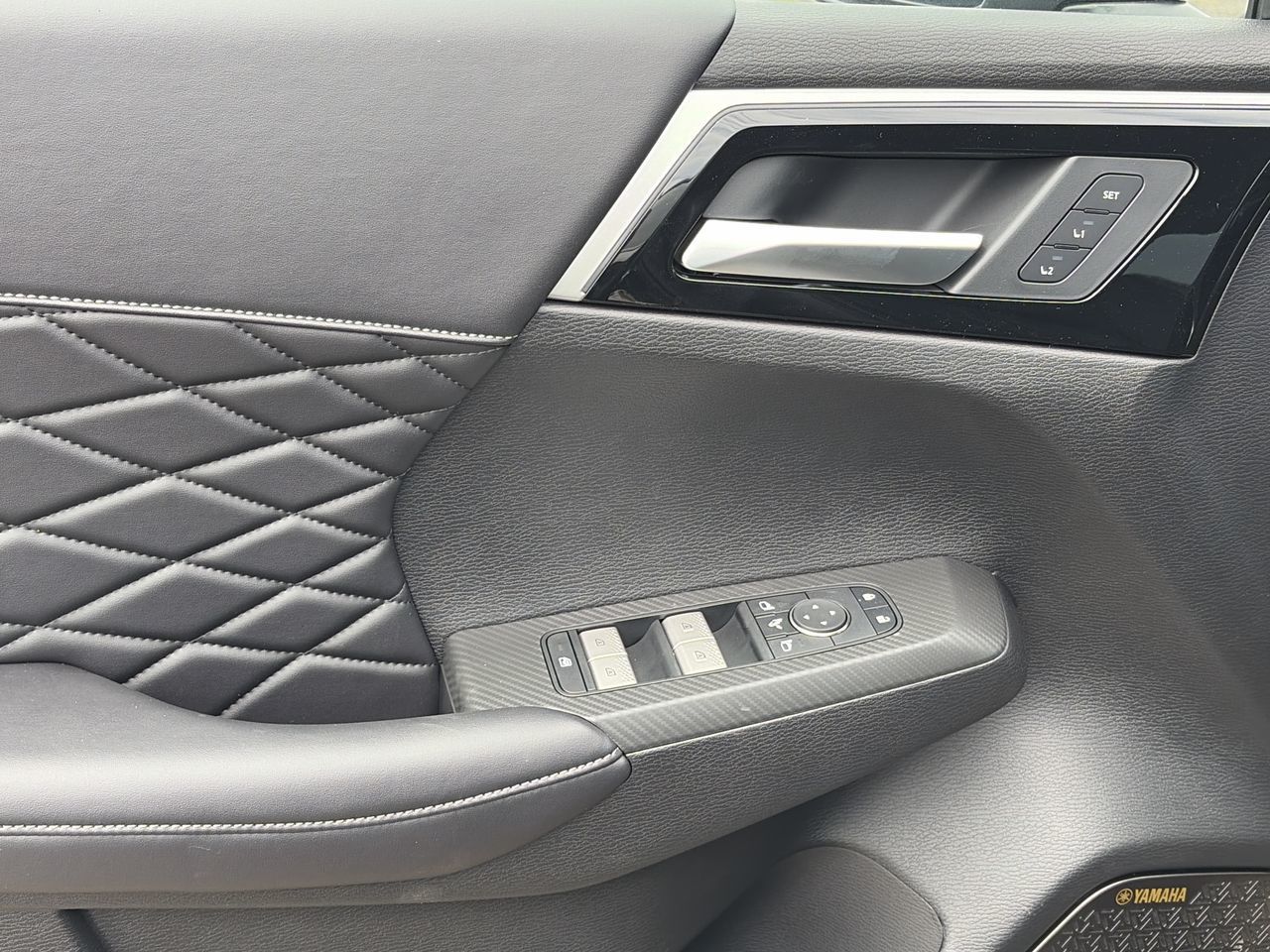 2026 Mitsubishi Outlander in Mississauga, Ontario