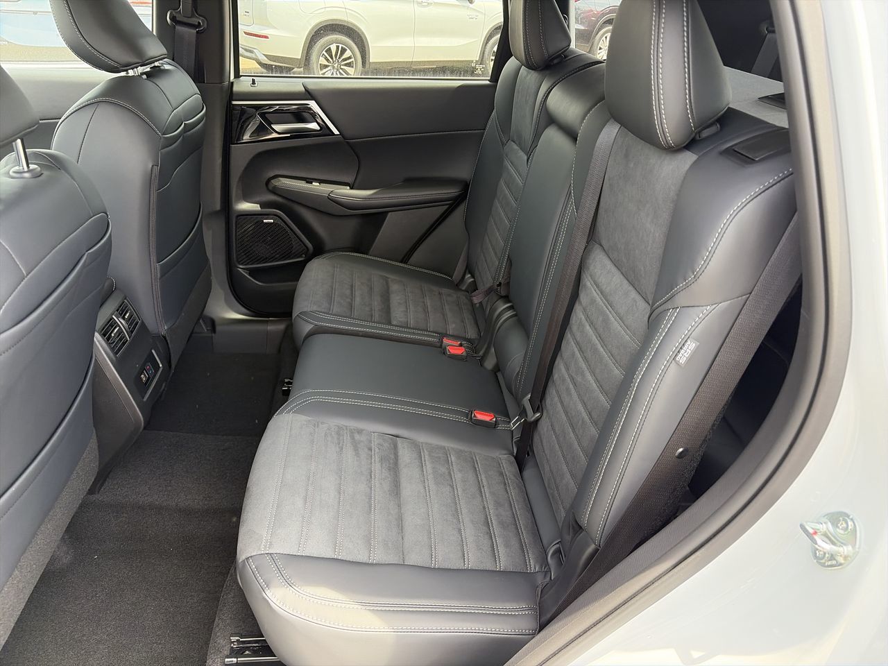 2026 Mitsubishi Outlander