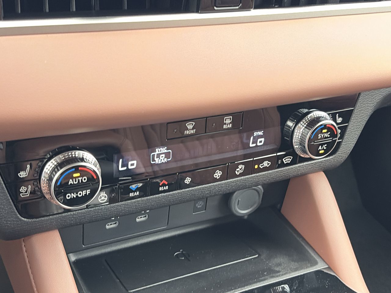 2026 Mitsubishi Outlander in Mississauga, Ontario