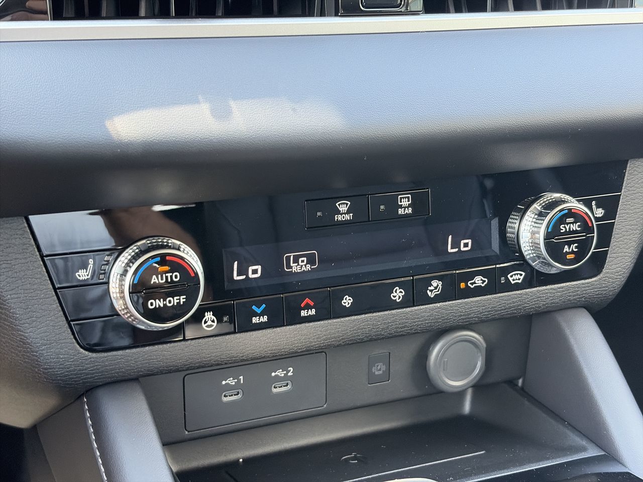 2026 Mitsubishi Outlander in Mississauga, Ontario