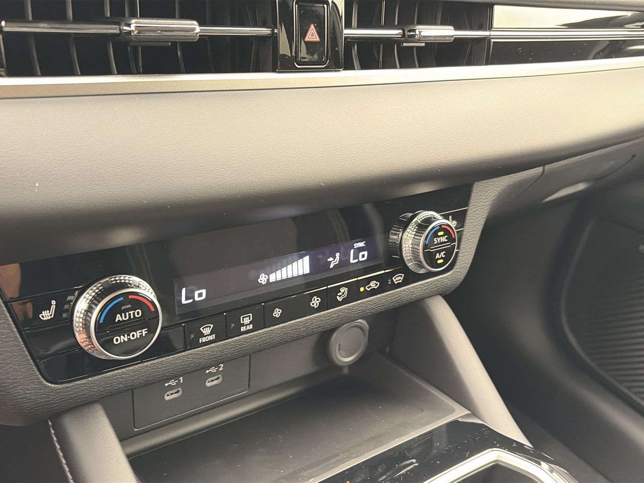 2026 Mitsubishi Outlander in Mississauga, Ontario
