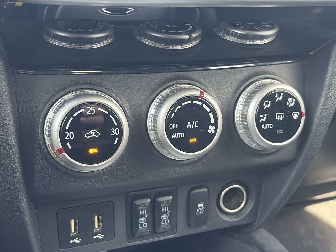 2020 Mitsubishi RVR